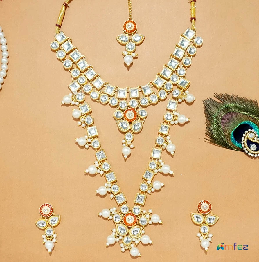 Beautiful White Red Heavy Kundan Work Necklace With Earrings and Head Locket ( 8 Inch )