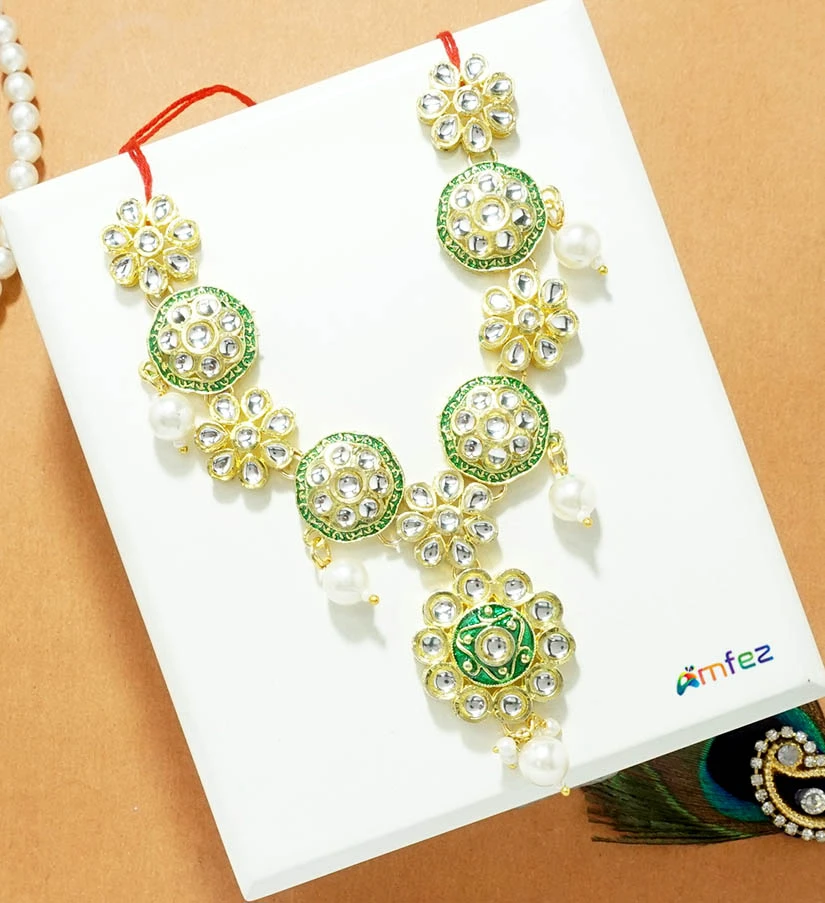 Beautiful White Green Kundan Pearl Beads Necklace ( 4.5 Inch)