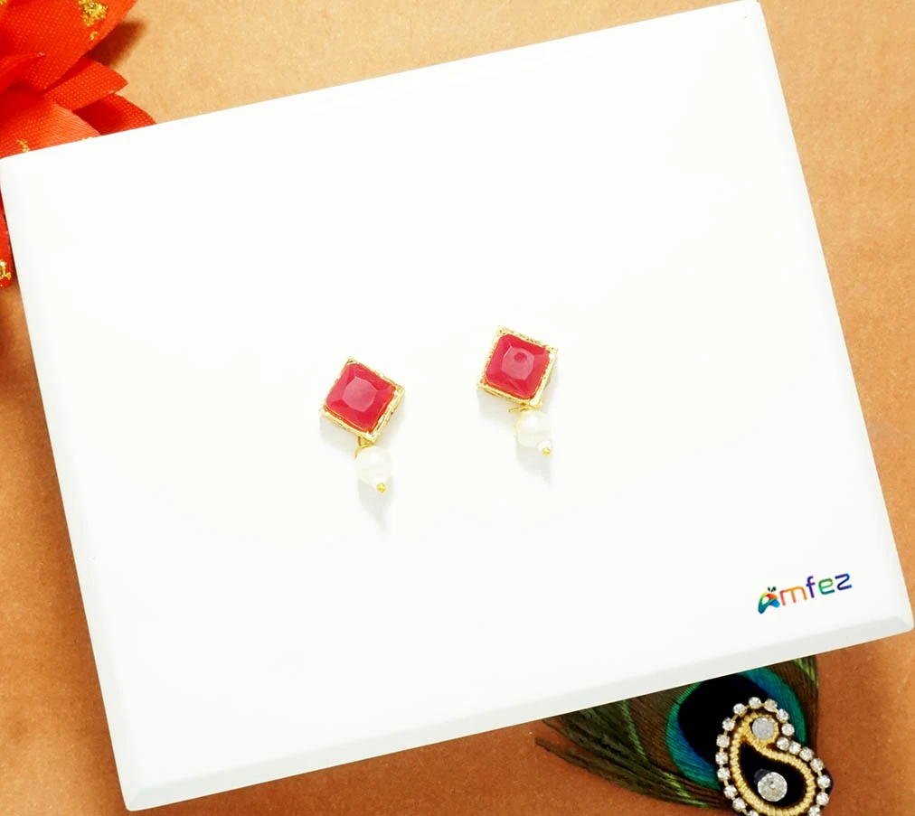 A Pair of Red Stone Pearl Beads Ear Rings ( XL )