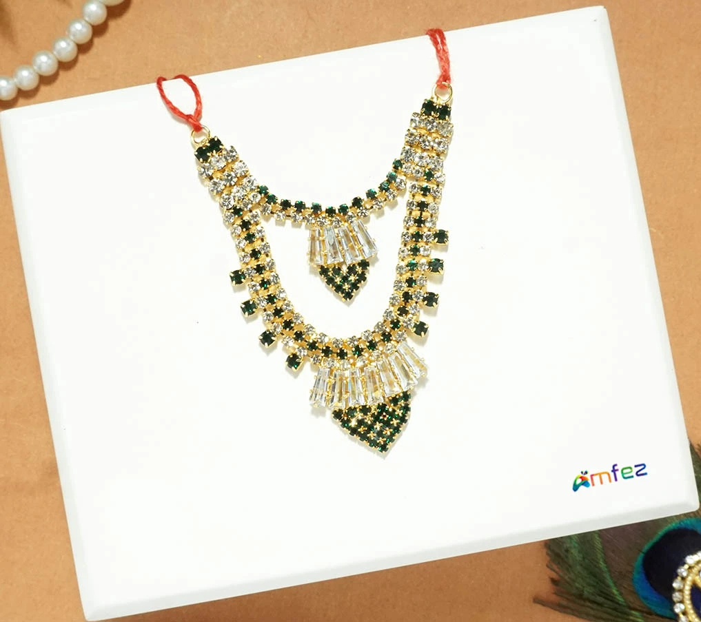 Beautiful Green Stone Work Necklace (2.5 Inch)