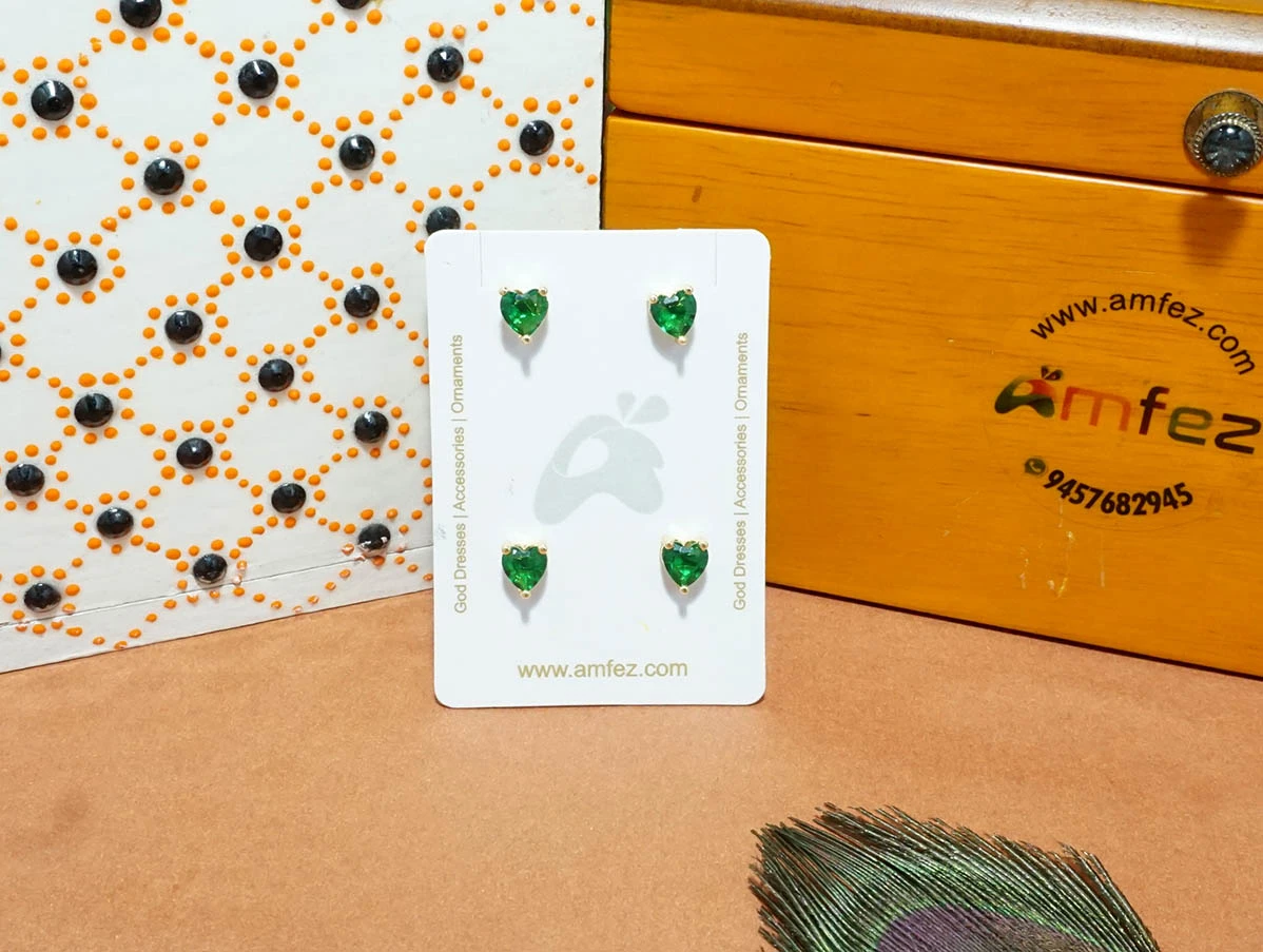 A Pair of Two Green AD Stone Stud Ear Rings ( Medium )