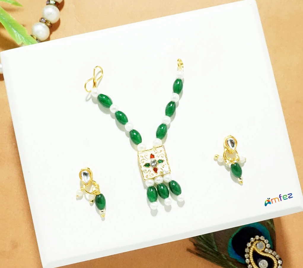 Green Stone Pearl Meena Work Necklace With Earrings (3 Inch )