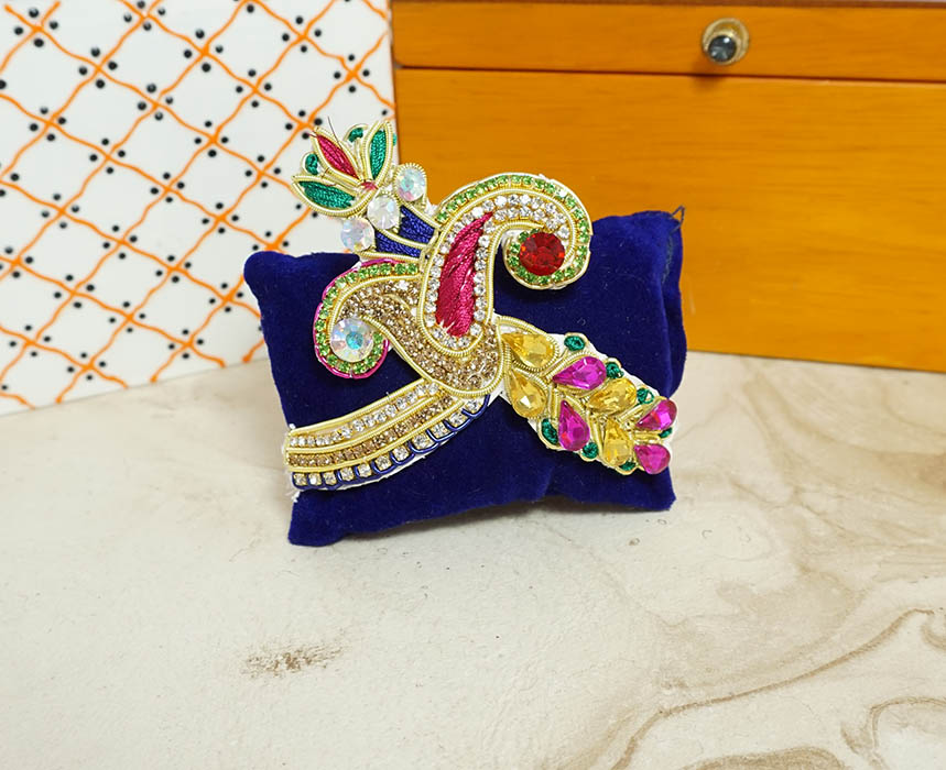 Multi Stone Hand Work Zardozi Mukut 