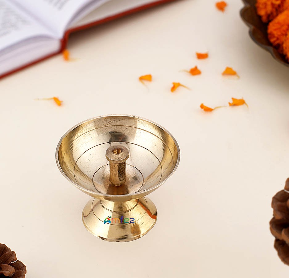 Golden Brass Round Pooja Diya (Height- 4cm)