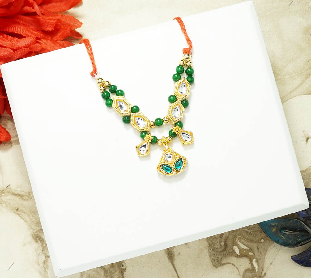 Golden Green Stone Pearl Beads Necklace ( 3 Inch )